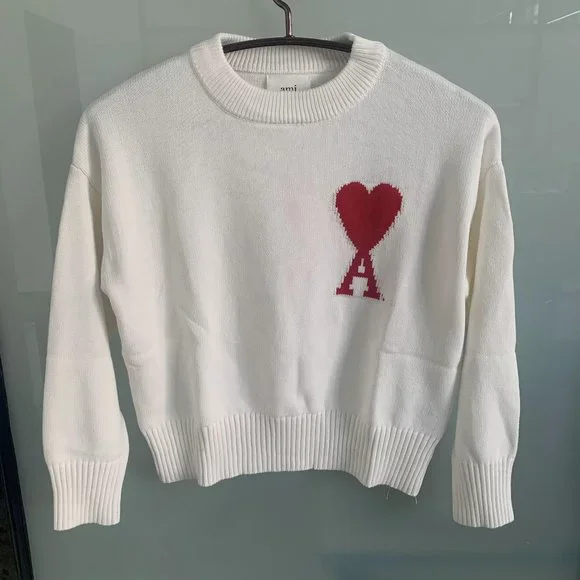 スウェット・トレーナー AMI Unisex Small Heart Logo Crewneck Sweater White UKS046 Oversized White Sweater - Ami PARIS - Unisex | WE IN STYLE